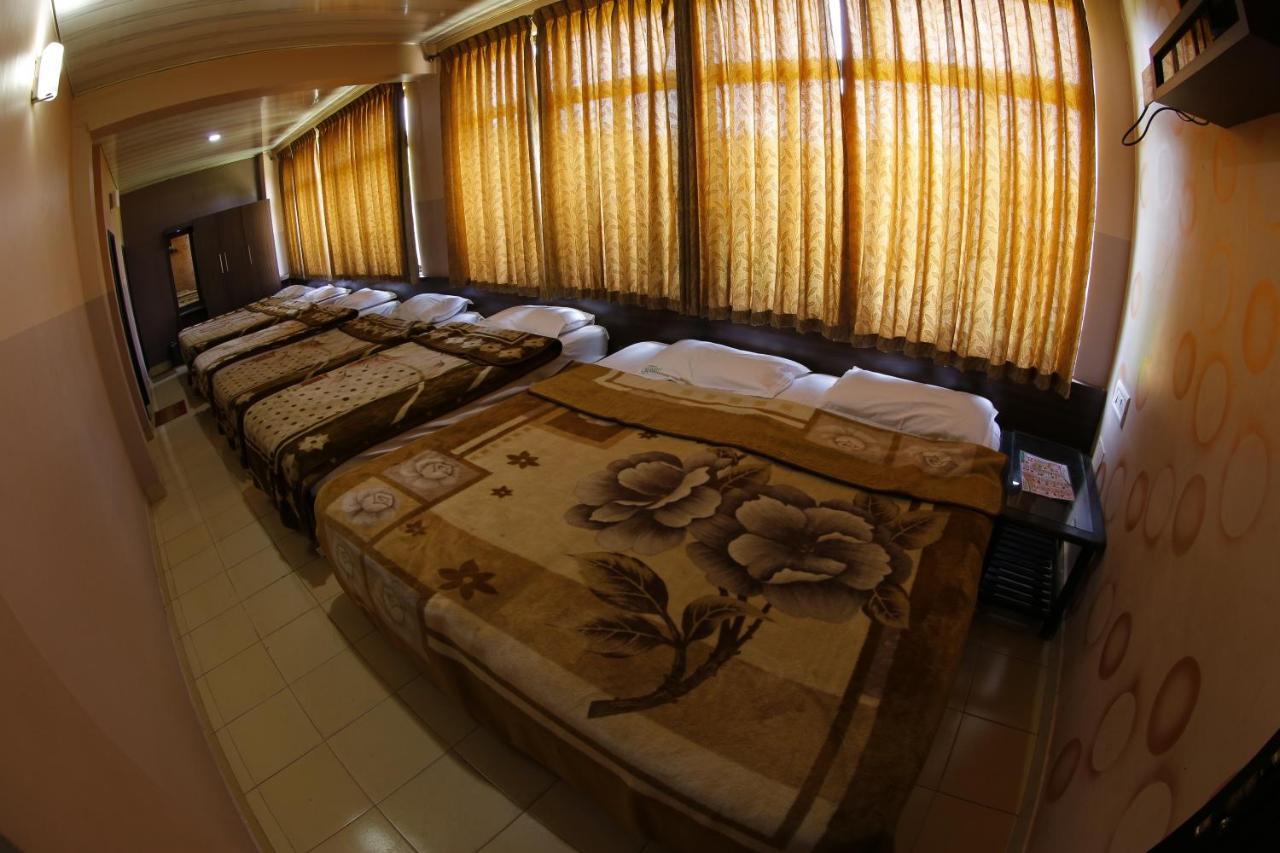 Hotel City Palace อูตี ภายนอก รูปภาพ