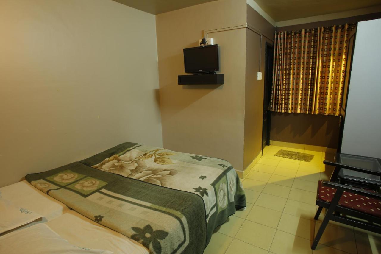 Hotel City Palace อูตี ภายนอก รูปภาพ