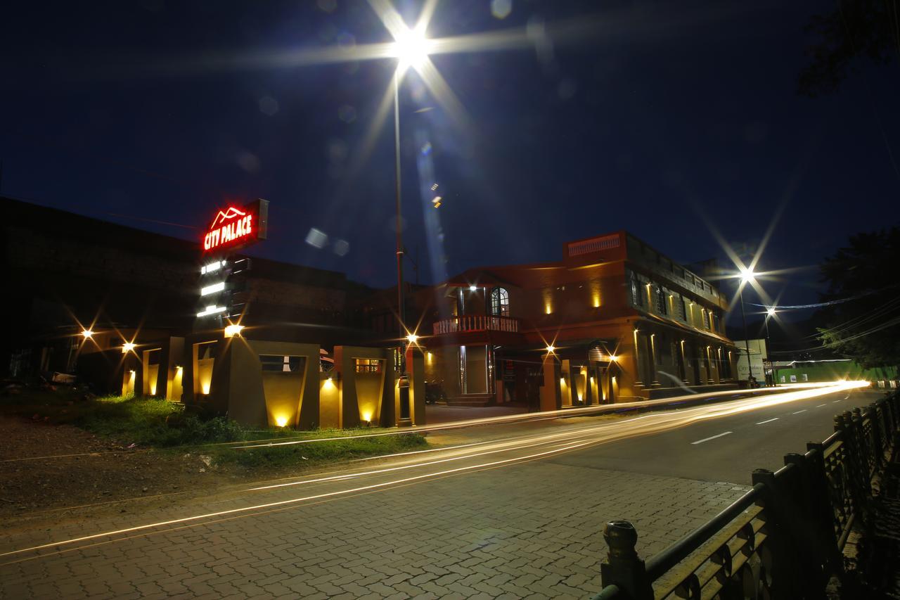 Hotel City Palace อูตี ภายนอก รูปภาพ