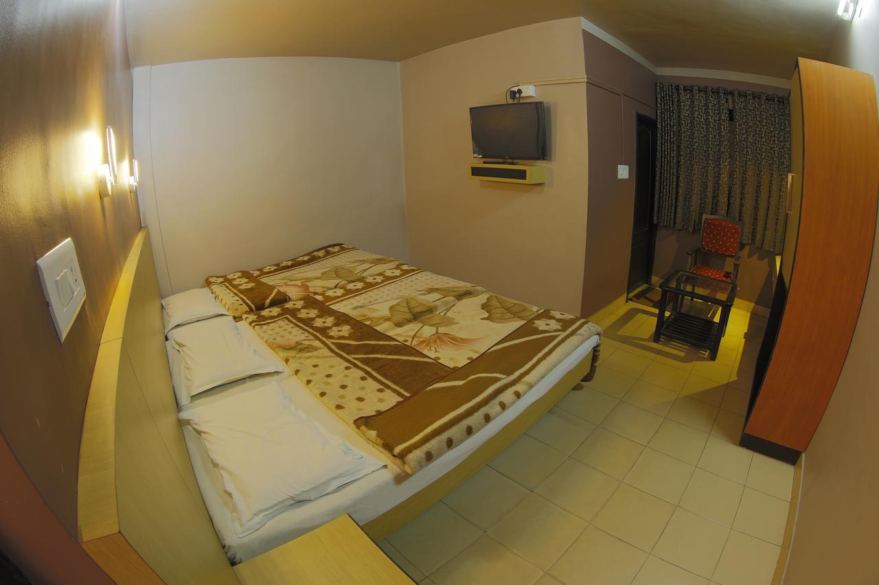 Hotel City Palace อูตี ภายนอก รูปภาพ