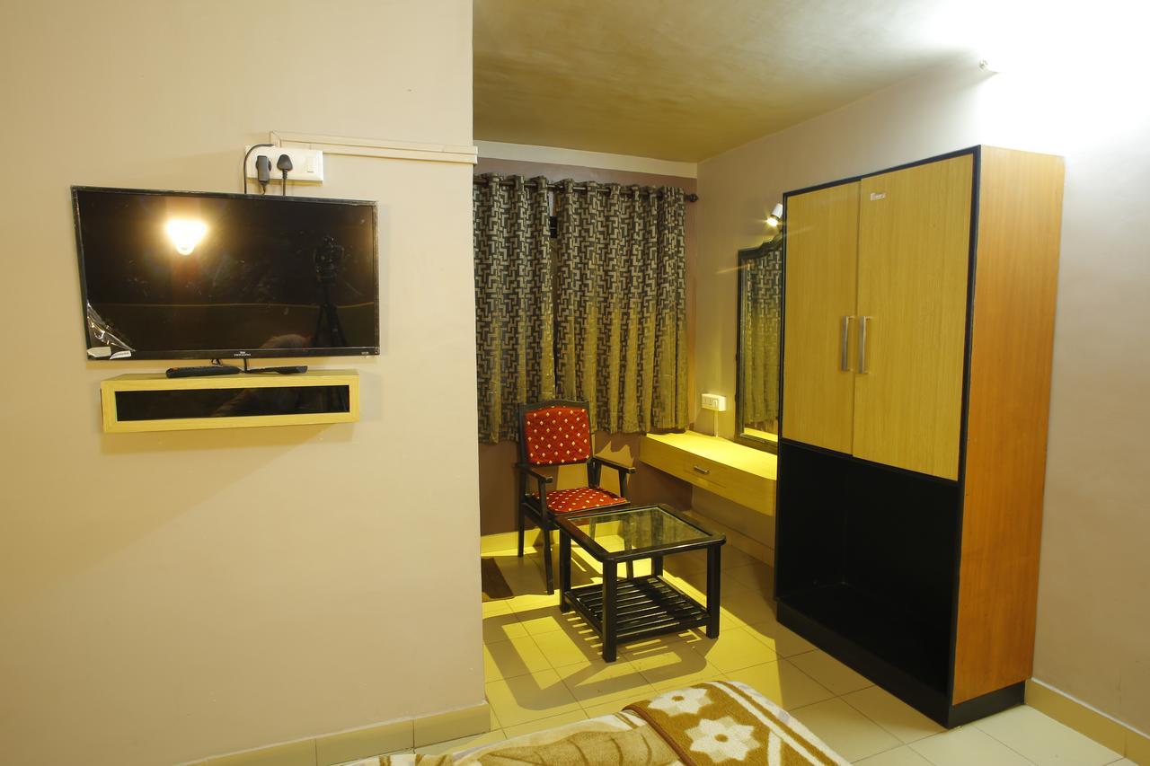 Hotel City Palace อูตี ภายนอก รูปภาพ